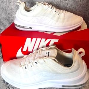 Women Nike Air Max Axis